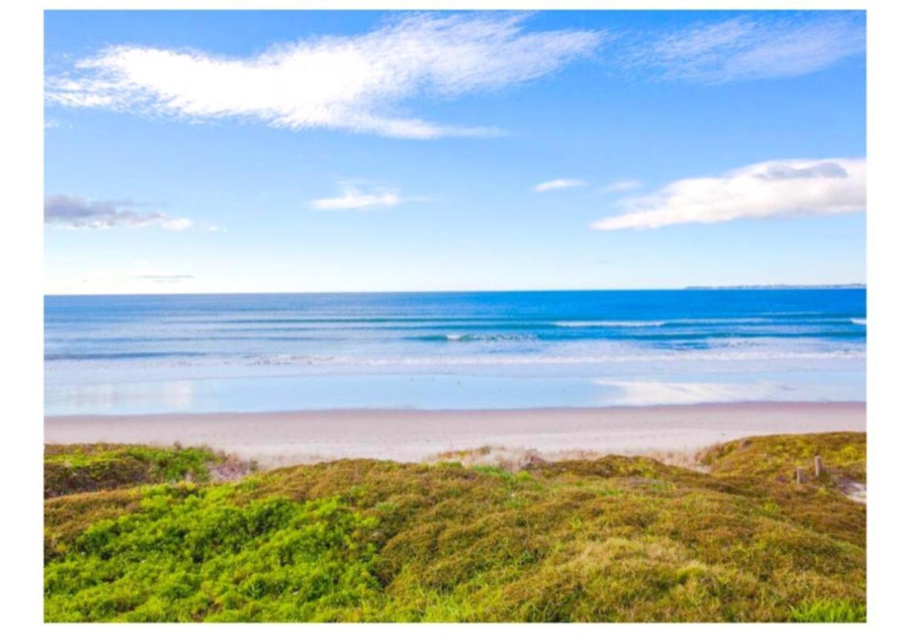 Cabbage Tree - Summer Or Winter Beachfront Haven Papamoa Exterior photo
